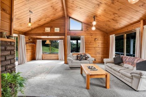 Photo of property in 65 Veale Road, Ridgewood, New Plymouth, 4371