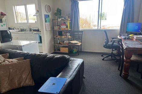 Photo of property in 7/19 Pirie Crescent, Moera, Lower Hutt, 5010