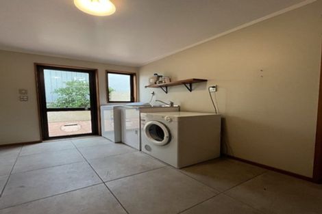 Photo of property in 16 Trevor Terrace, Paremata, Porirua, 5024