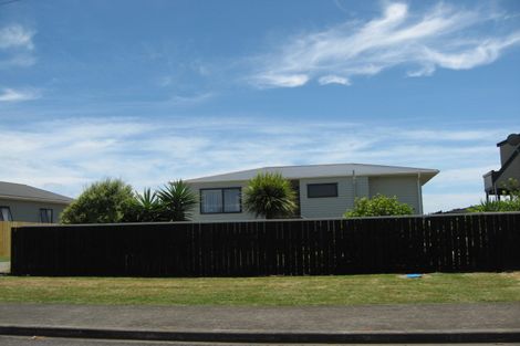 Photo of property in 60 Wharf Road, Clarks Beach, Pukekohe, 2679