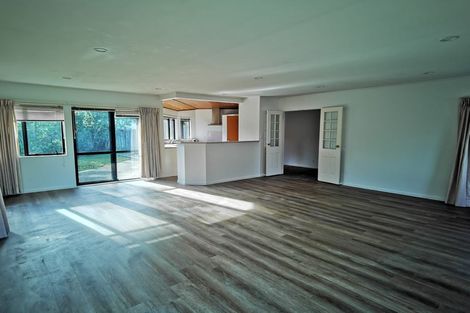 Photo of property in 4/12 Stratford Avenue, Milford, Auckland, 0620