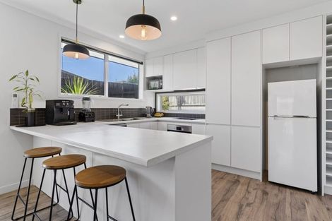 Photo of property in 33 Denny Hulme Drive, Mount Maunganui, 3116