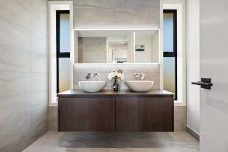 Photo of property in 13 Sapphire Spring Rise, Wanaka, 9305