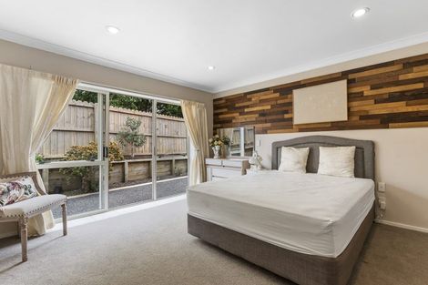 Photo of property in 11 Nathan Close, Somerville, Auckland, 2014