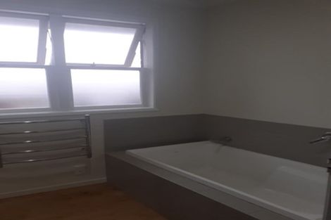 Photo of property in 13 Lewis Road, Pakuranga, Auckland, 2010