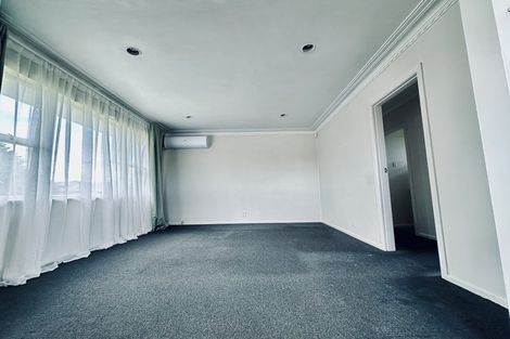 Photo of property in 2 Holden Place, Manukau, Auckland, 2025