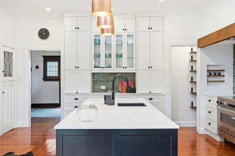 Photo of property in 5 Parkes Avenue, Saint Johns Hill, Whanganui, 4501