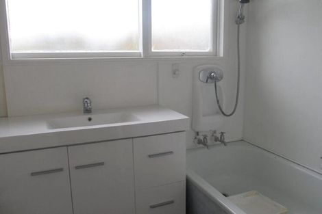 Photo of property in 2/4 Hubert Henderson Place, Remuera, Auckland, 1050