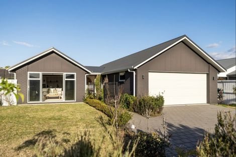 Photo of property in 83 Sandhurst Drive, Papamoa Beach, Papamoa, 3118