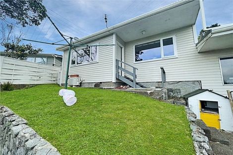 Photo of property in 1 Admiralty Street, Crofton Downs, Wellington, 6035