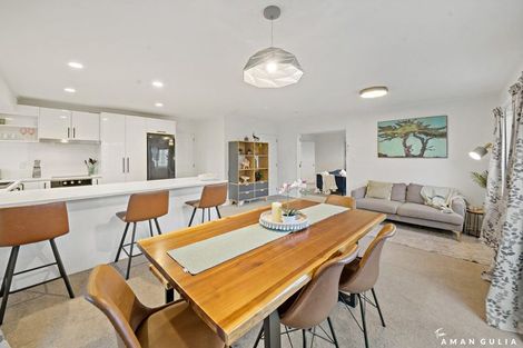 Photo of property in 6 Lorikeet Place, Unsworth Heights, Auckland, 0632