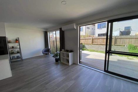 Photo of property in 10 Ti Kouka Lane, Sandringham, Auckland, 1025