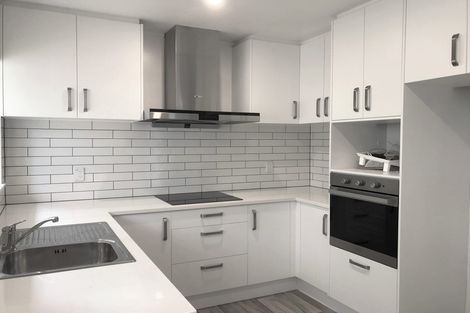 Photo of property in 2/12 Nile Road, Milford, Auckland, 0620