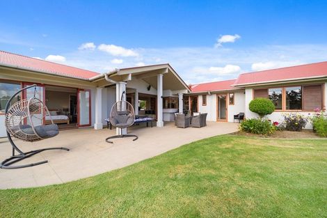 Photo of property in 15 Kaipara Road, Papakura, 2582