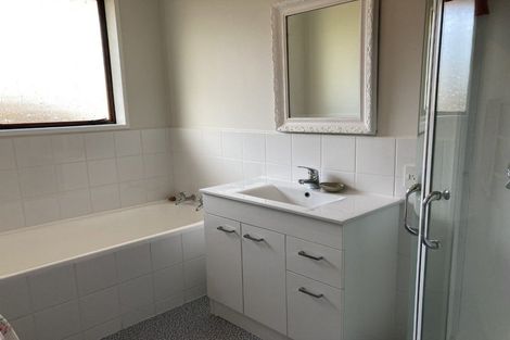 Photo of property in 84b Jeffreys Road, Fendalton, Christchurch, 8052