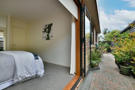 Photo of property in 16 Red Hibiscus Road, Stanmore Bay, Whangaparaoa, 0932