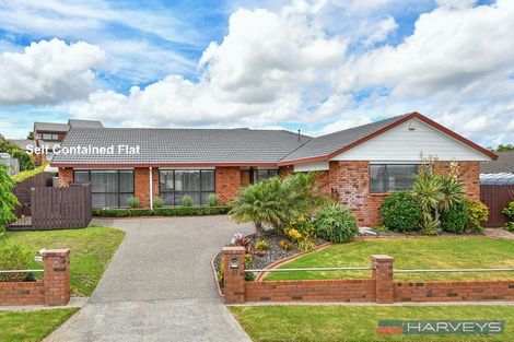 Photo of property in 49 Kuripaka Crescent, The Gardens, Auckland, 2105