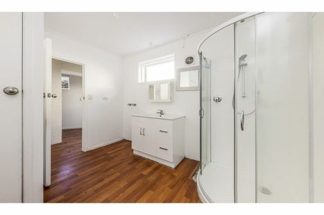 Photo of property in 23a Ruawai Road, Mount Wellington, Auckland, 1060