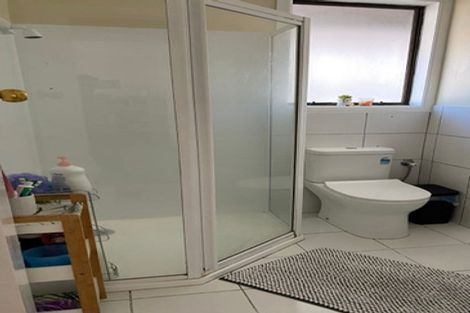 Photo of property in 4112 Great North Road, Glen Eden, Auckland, 0602