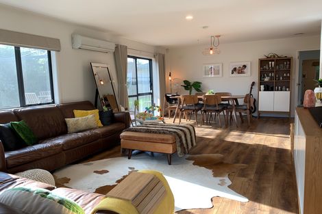 Photo of property in 33 Rebecca Rise, Weymouth, Auckland, 2103