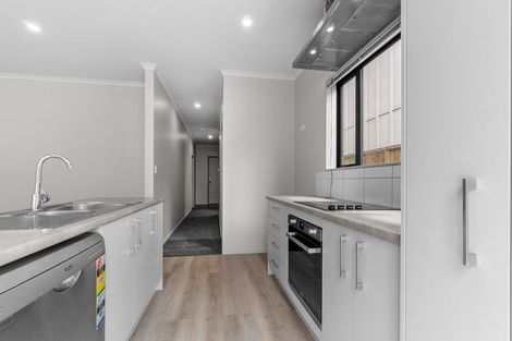 Photo of property in 28 Lili Chen Way, Mangere Bridge, Auckland, 2022