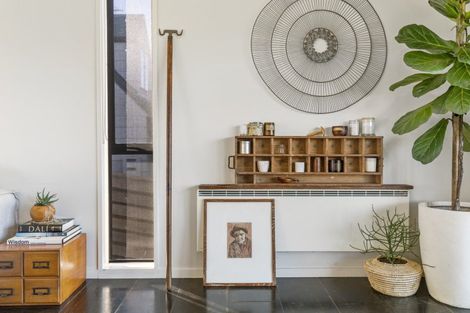 Photo of property in 16 Ranginui Road, Welcome Bay, Tauranga, 3112