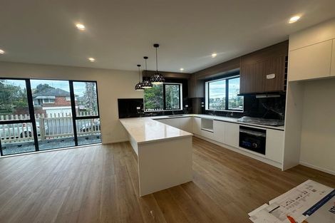 Photo of property in 19a Line Road, Glen Innes, Auckland, 1072