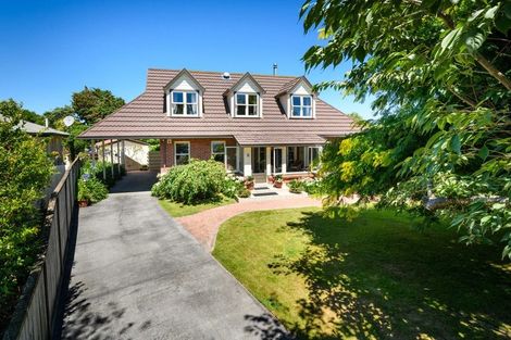 Photo of property in 26 Saint Albans Avenue, Hokowhitu, Palmerston North, 4410