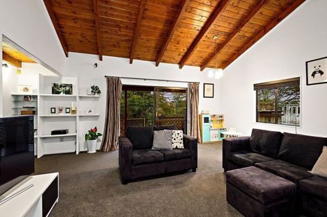 Photo of property in 117 Oreil Avenue, West Harbour, Auckland, 0618