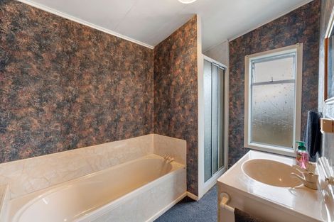 Photo of property in 64 Charlton Road, Gore, 9710