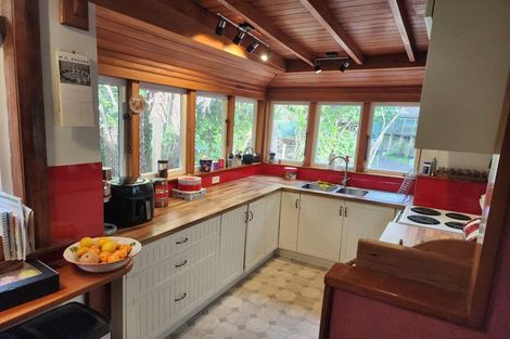 Photo of property in 274 Huia Road, Titirangi, Auckland, 0604