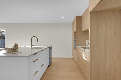 Photo of property in 19a Silverwood Lane, Leamington, Cambridge, 3495