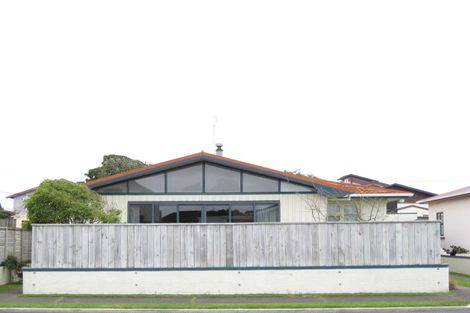 Photo of property in 16 Princes Street, Fitzroy, New Plymouth, 4312