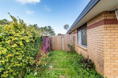 Photo of property in 3 Zeralto Lane, Mount Roskill, Auckland, 1041
