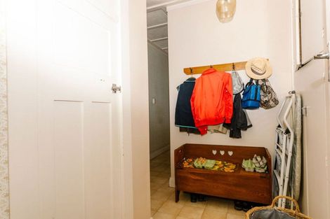 Photo of property in 36 Riverdale Road, Dannevirke, 4930