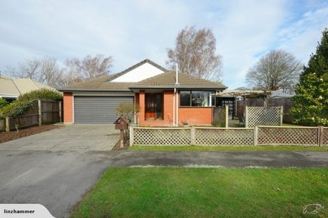 Photo of property in 2/39 Greenock Street, Redwood, Christchurch, 8051