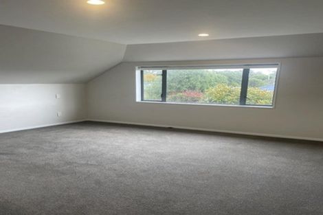 Photo of property in 32 Berkshire Drive, Avonhead, Christchurch, 8042