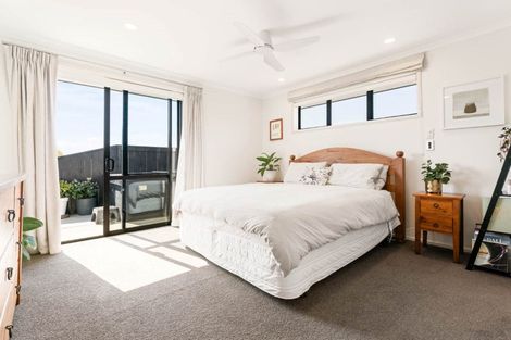 Photo of property in 12 Carrington Drive, Papamoa Beach, Papamoa, 3118