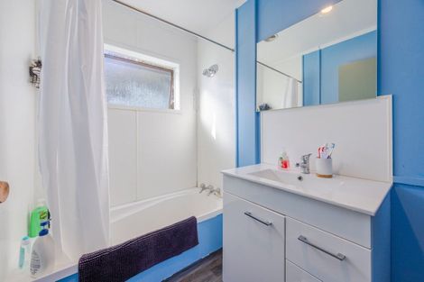 Photo of property in 12 Redwood Drive, Waipukurau, 4200