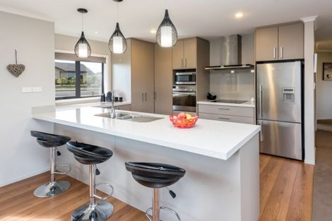 Photo of property in 8 William Andrew Road, Pukekohe, 2120