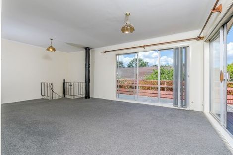 Photo of property in 421 Don Buck Road, Massey, Auckland, 0614