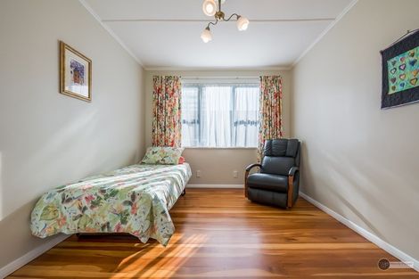 Photo of property in 15 Fleet Street, Naenae, Lower Hutt, 5011