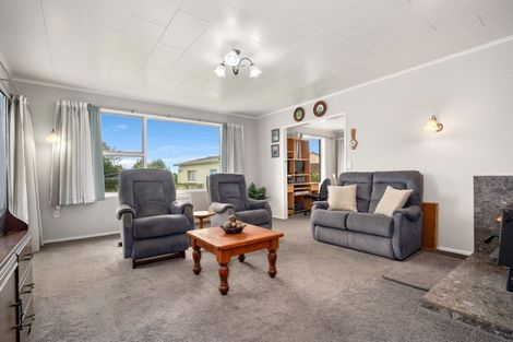Photo of property in 61 Queen Street, Te Puke, 3119