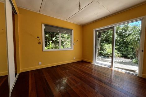 Photo of property in 10 Connaught Terrace, Brooklyn, Wellington, 6021