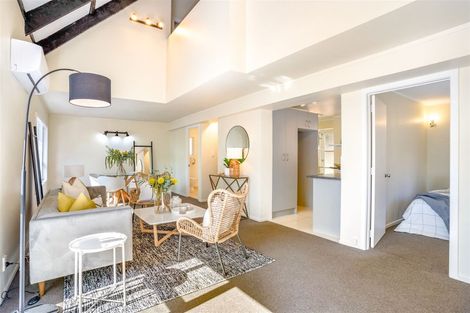 Photo of property in 2/19 Utting Street, Birkdale, Auckland, 0626