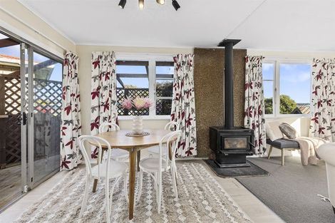 Photo of property in 108 Arahura Crescent, Waitangirua, Porirua, 5024