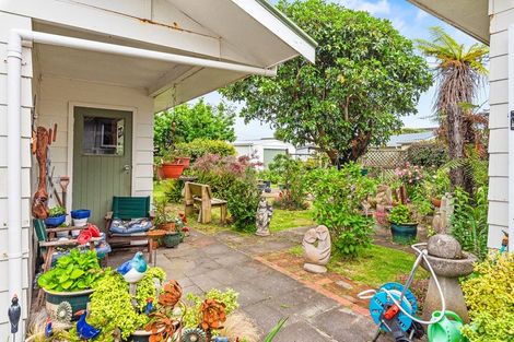 Photo of property in 3 Sharda Grove, Paraparaumu Beach, Paraparaumu, 5032
