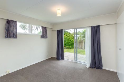 Photo of property in 9 Hardie Grove, Featherston, 5710