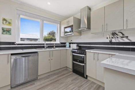 Photo of property in 5 Wembury Grove, Parkvale, Tauranga, 3112