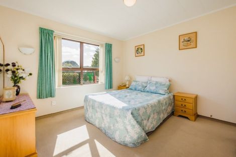 Photo of property in 9 Wakefield Grove, Waikanae, 5036